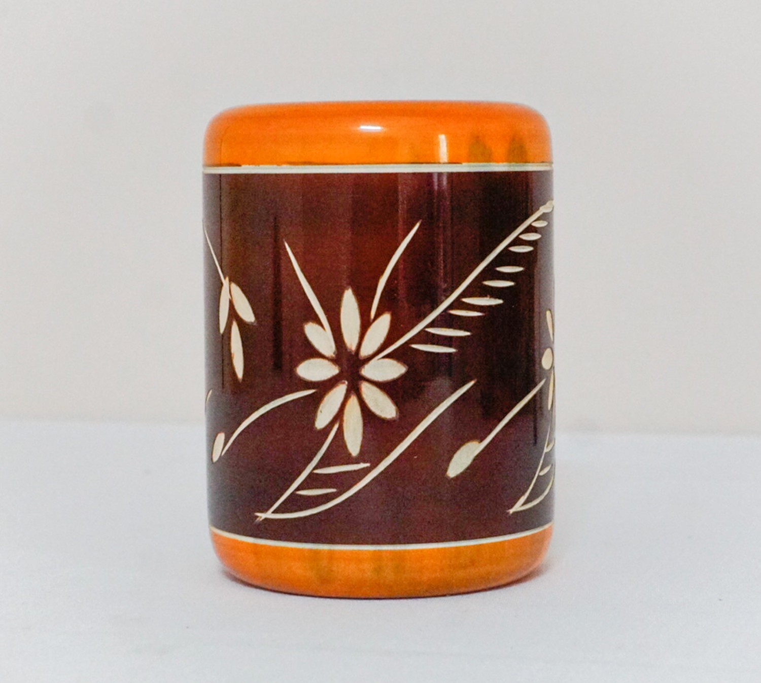 Channapatna Wooden Carved Pen Jar (L=9CM,W=9CM)